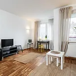 Goldenberry Apartment Mokotow